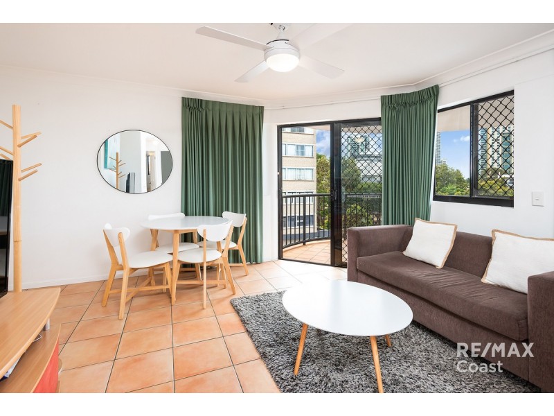 13/12 Paradise Island, Surfers Paradise QLD 4217