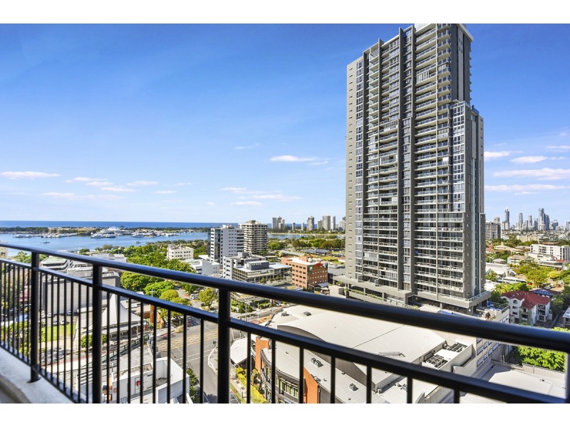21203/5 Lawson Street, Southport QLD 4215