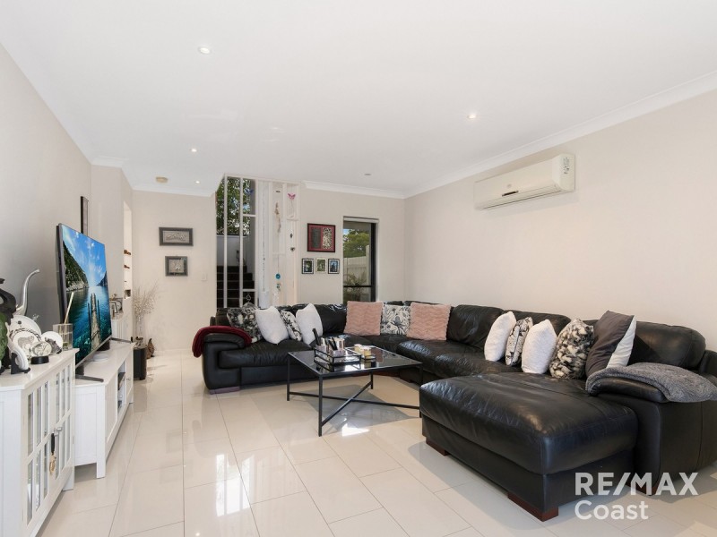 9/14 Norris Street, Pacific Pines QLD 4211
