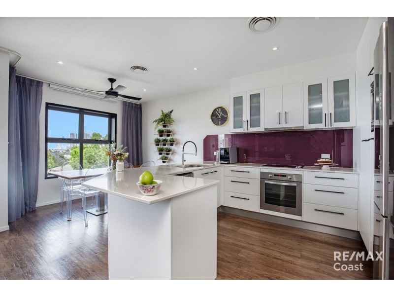 2/22 Beatty Street, Southport QLD 4215