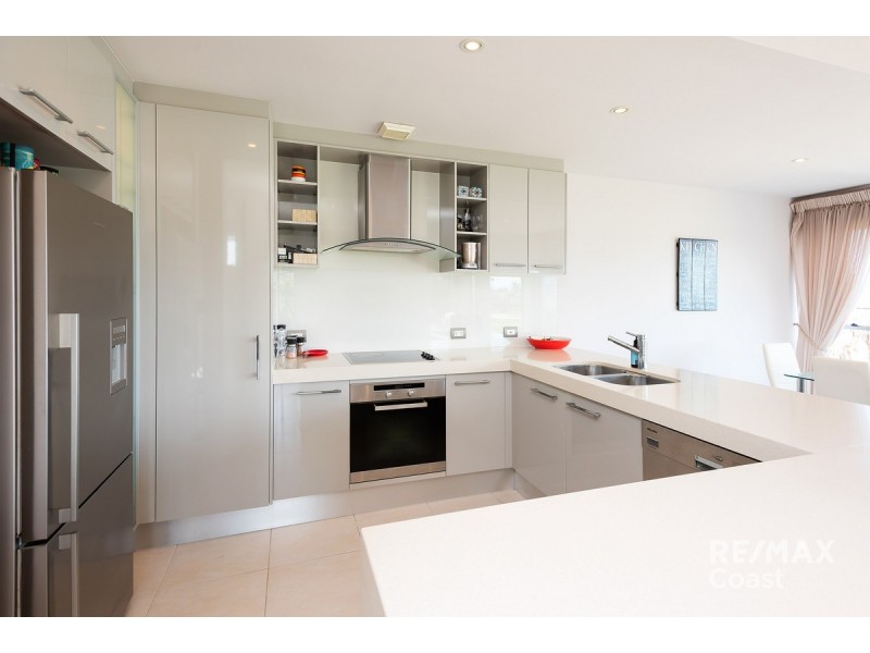 4/10 Ray Street, Runaway Bay QLD 4216