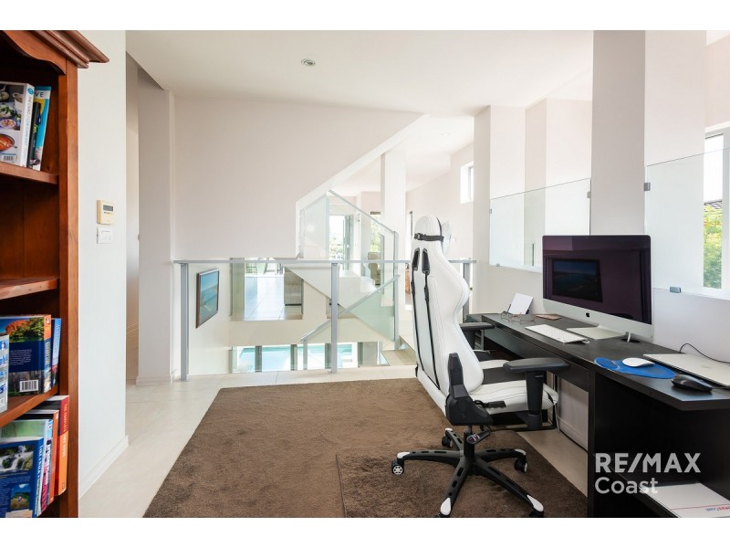 4/10 Ray Street, Runaway Bay QLD 4216