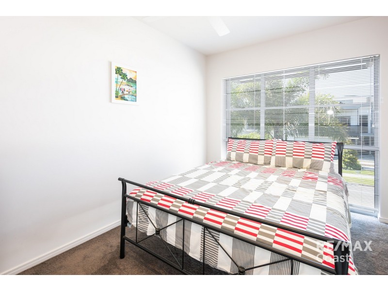 4/10 Ray Street, Runaway Bay QLD 4216