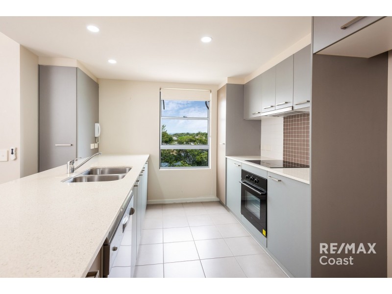 22/12-18 Bayview Street, Runaway Bay QLD 4216