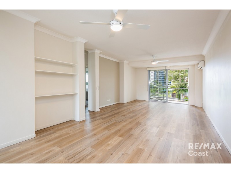 22/12-18 Bayview Street, Runaway Bay QLD 4216
