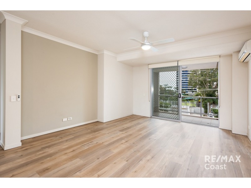22/12-18 Bayview Street, Runaway Bay QLD 4216