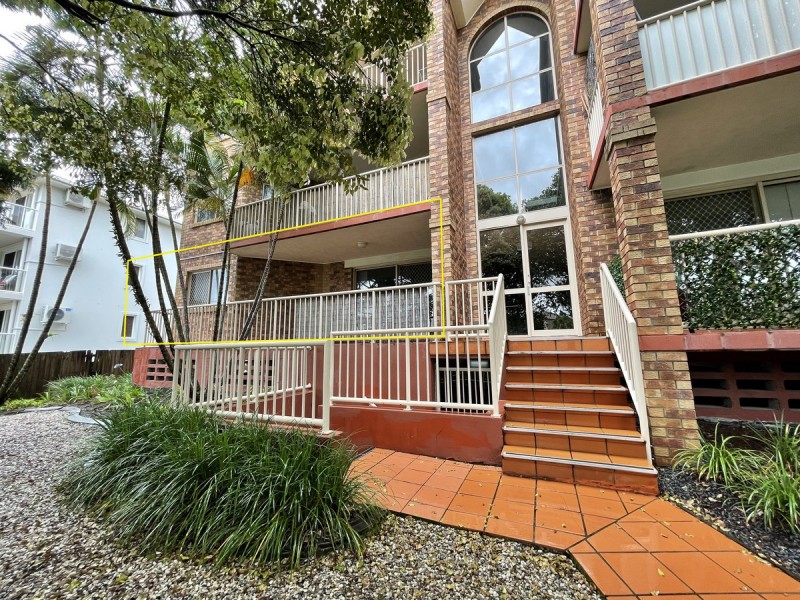 2/28 Sykes Court, Southport QLD 4215