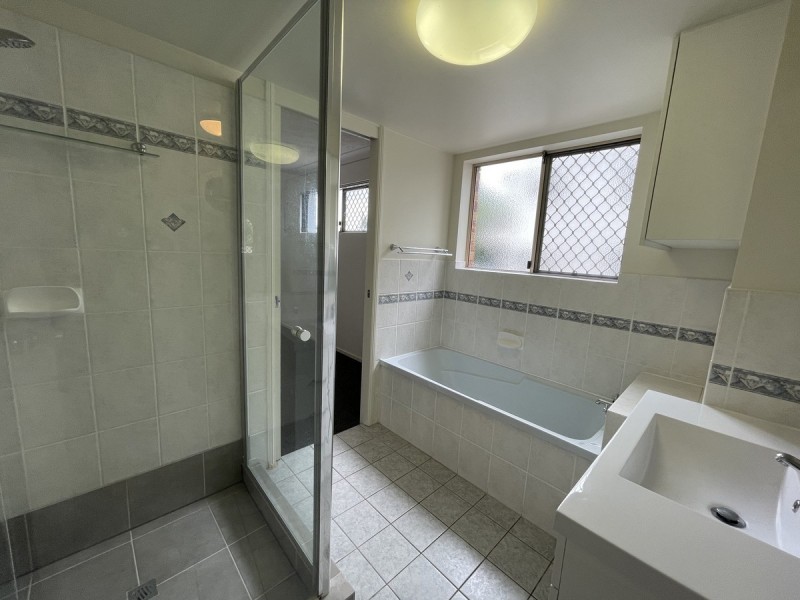 2/28 Sykes Court, Southport QLD 4215