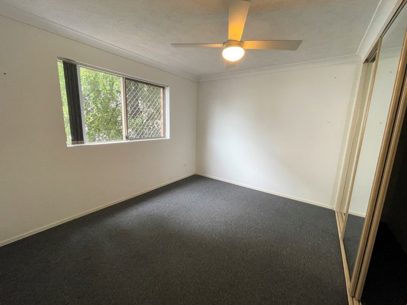 2/28 Sykes Court, Southport QLD 4215