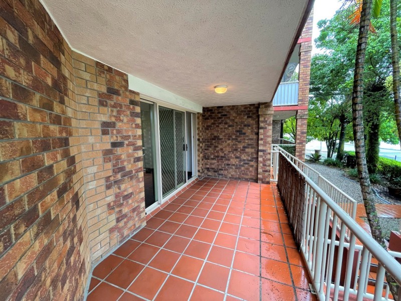 2/28 Sykes Court, Southport QLD 4215