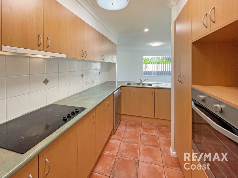 8 Sugargum Court, Molendinar QLD 4214