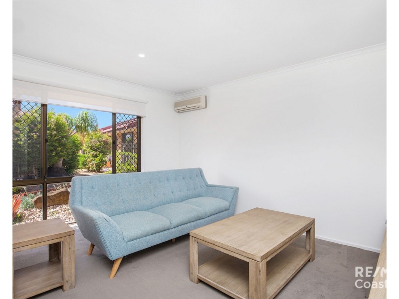 8/35 St Kevins Avenue, Benowa QLD 4217