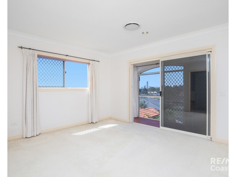 1/291 ASHMORE Road, Benowa QLD 4217