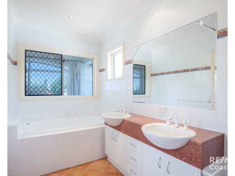 1/291 ASHMORE Road, Benowa QLD 4217