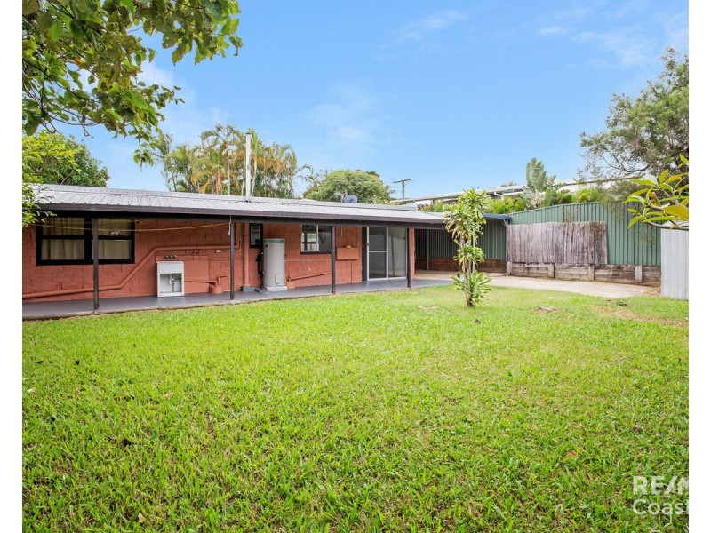 24 Allden Avenue, Labrador QLD 4215