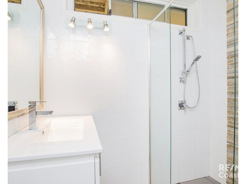 24 Allden Avenue, Labrador QLD 4215