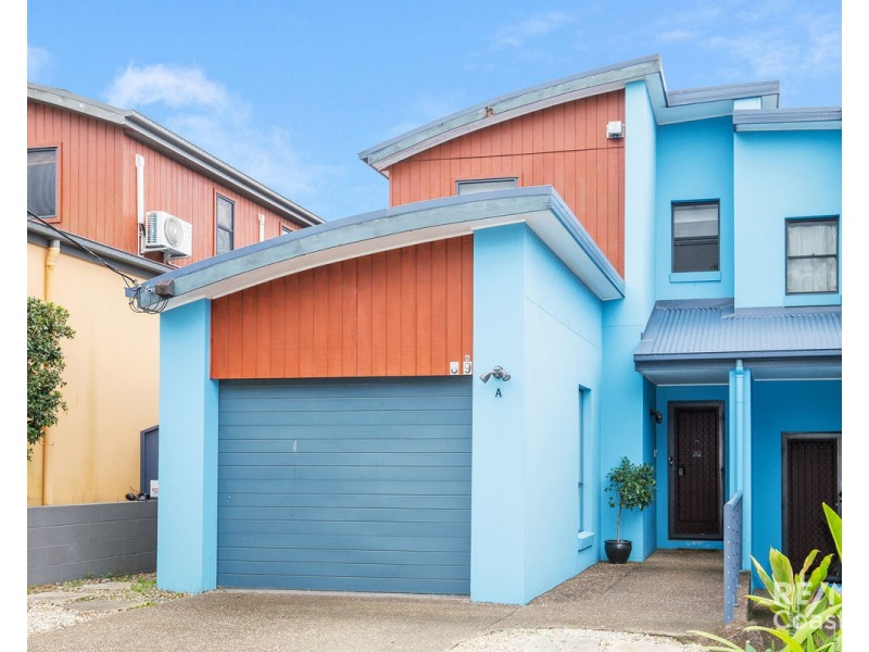 1/89 Johnston Street, Southport QLD 4215