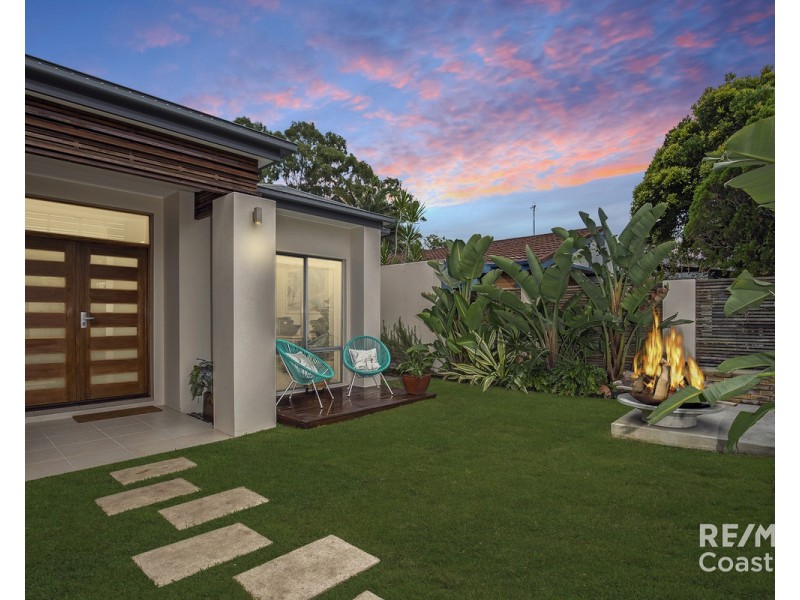 42 Terrigal Crescent, Southport QLD 4215