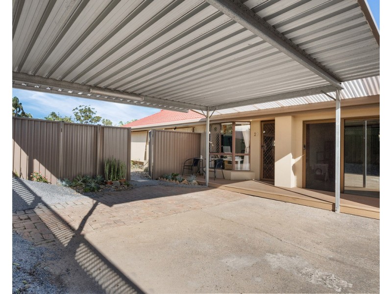 2/17 Hentdale Court, Labrador QLD 4215