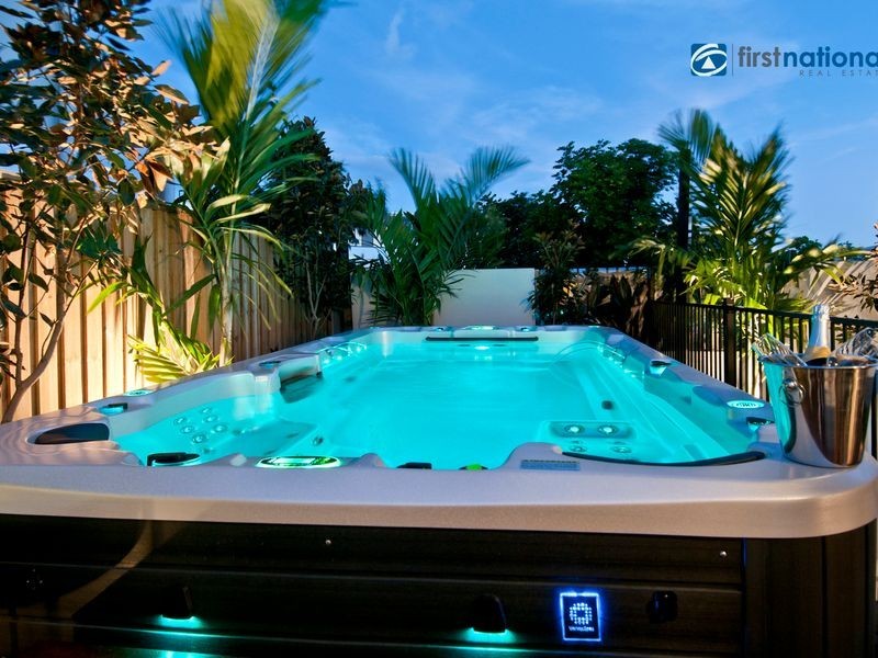 124 North Quay Circuit, Hope Island QLD 4212