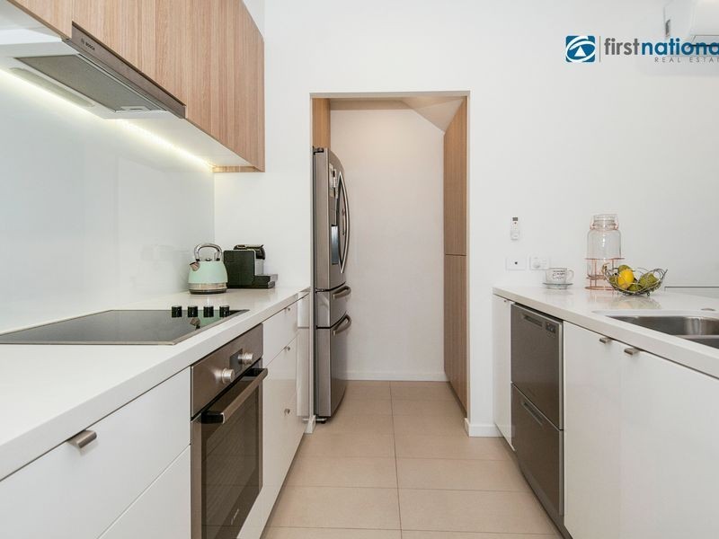 124 North Quay Circuit, Hope Island QLD 4212