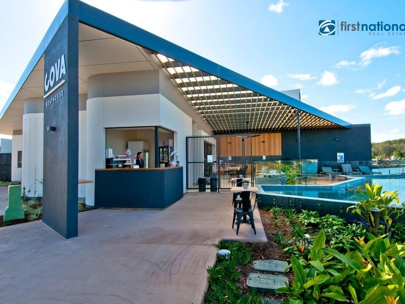 124 North Quay Circuit, Hope Island QLD 4212