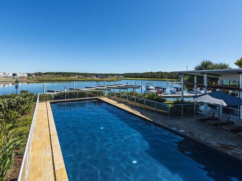 124 North Quay Circuit, Hope Island QLD 4212