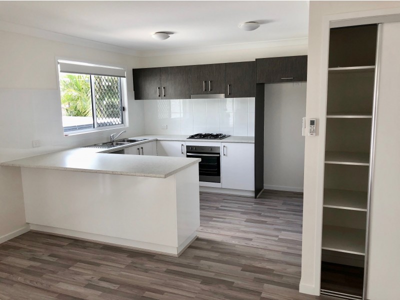 9 Meadow Crescent, Beenleigh QLD 4207