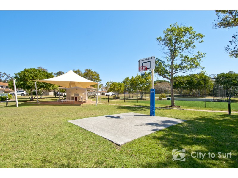 8120 Magnolia Gardens Court, Hope Island QLD 4212