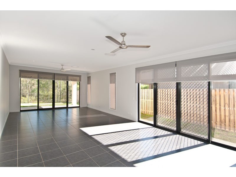 12 Tooloom Court, Waterford QLD 4133