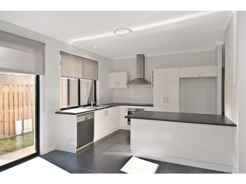 12 Tooloom Court, Waterford QLD 4133