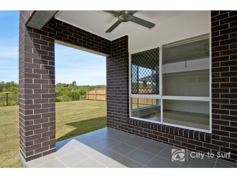9 Greenview Circuit, Arundel QLD 4214