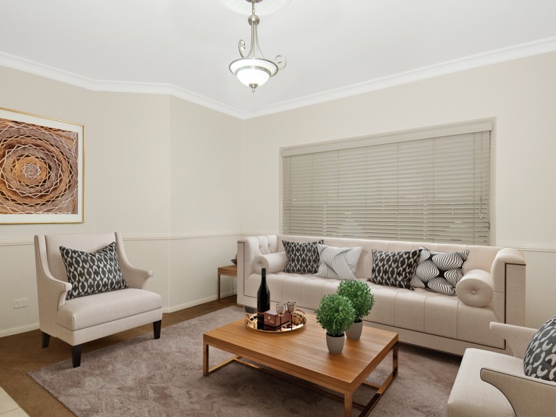 13 Benarkin Close, Waterford QLD 4133