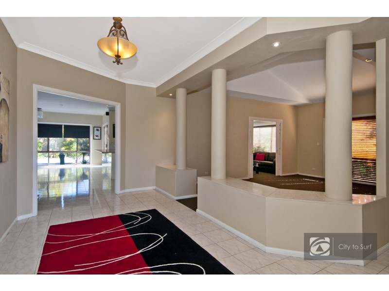 32 Kirralee Drive, Robina QLD 4226