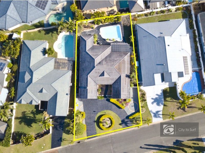 32 Kirralee Drive, Robina QLD 4226