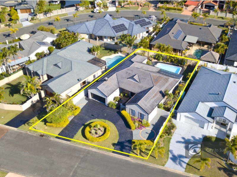 32 Kirralee Drive, Robina QLD 4226