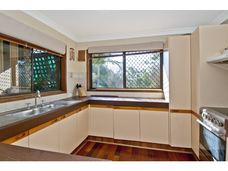 43 Lima Street, Edens Landing QLD 4207