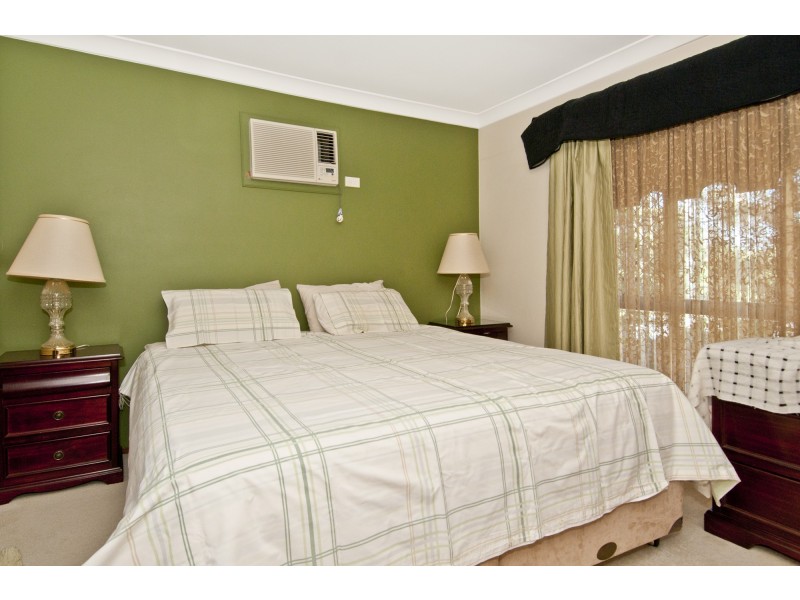 43 Lima Street, Edens Landing QLD 4207