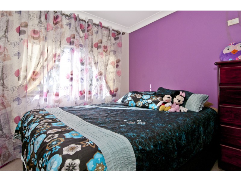 43 Lima Street, Edens Landing QLD 4207