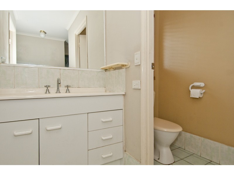 29 Yvonne Crescent, Mount Warren Park QLD 4207