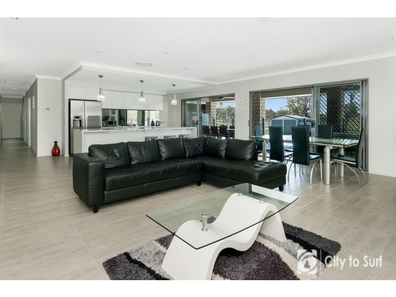 9-11 Riemore Circuit, Tamborine QLD 4270