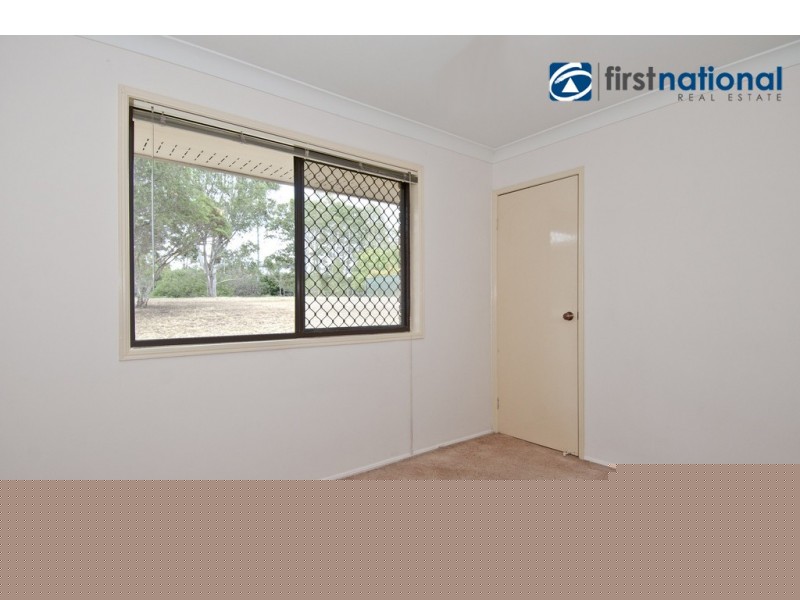 4 Castile Crescent, Holmview QLD 4207