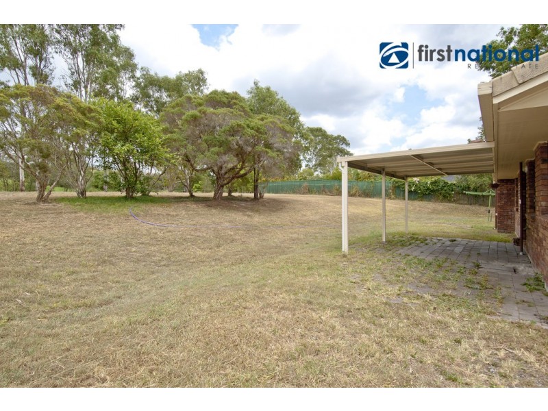 4 Castile Crescent, Holmview QLD 4207