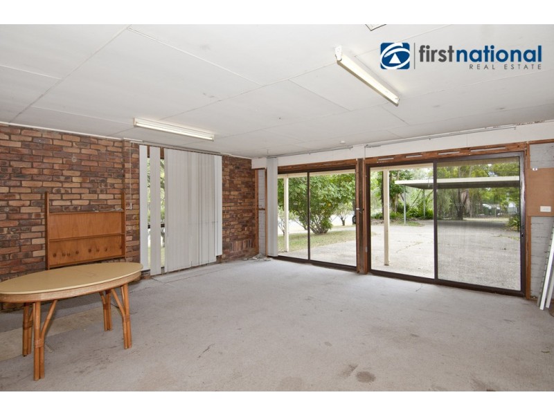 4 Castile Crescent, Holmview QLD 4207