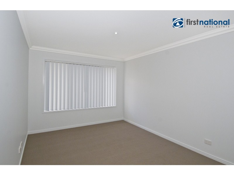 23 Ravensbourne Circuit, Waterford QLD 4133