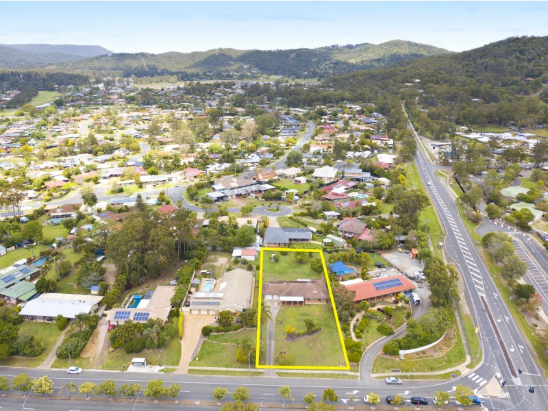 3 Carl Heck Boulevard, Windaroo QLD 4207