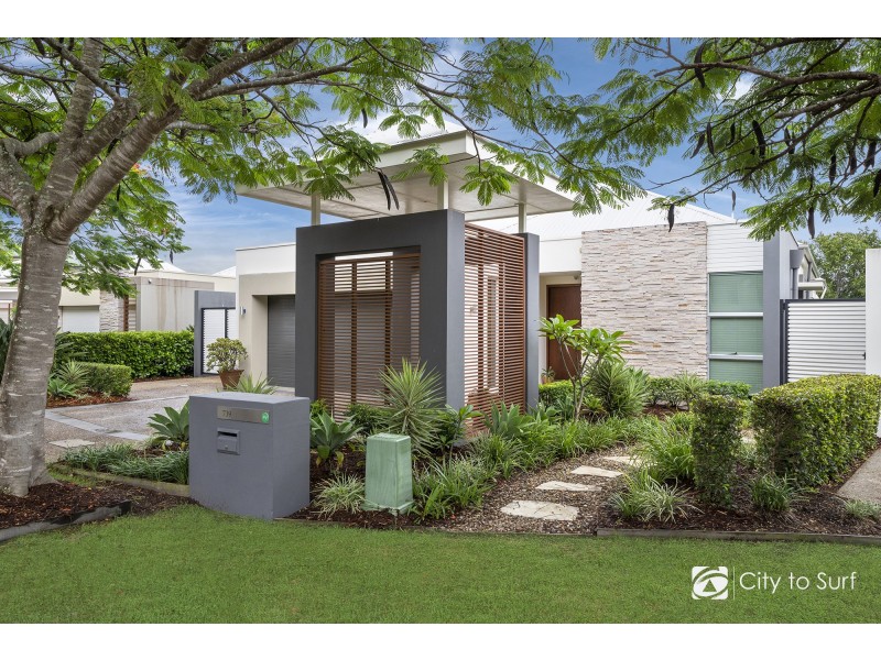 739 Peninsula Drive, Robina QLD 4226