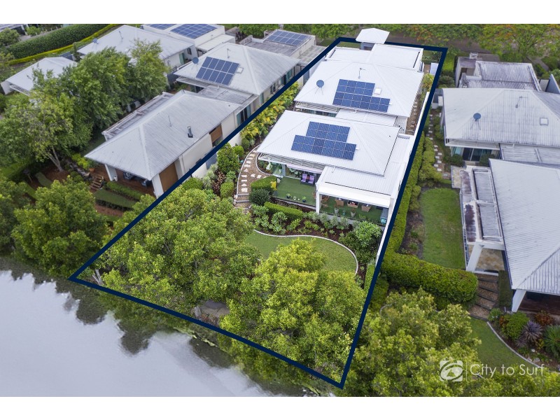 739 Peninsula Drive, Robina QLD 4226