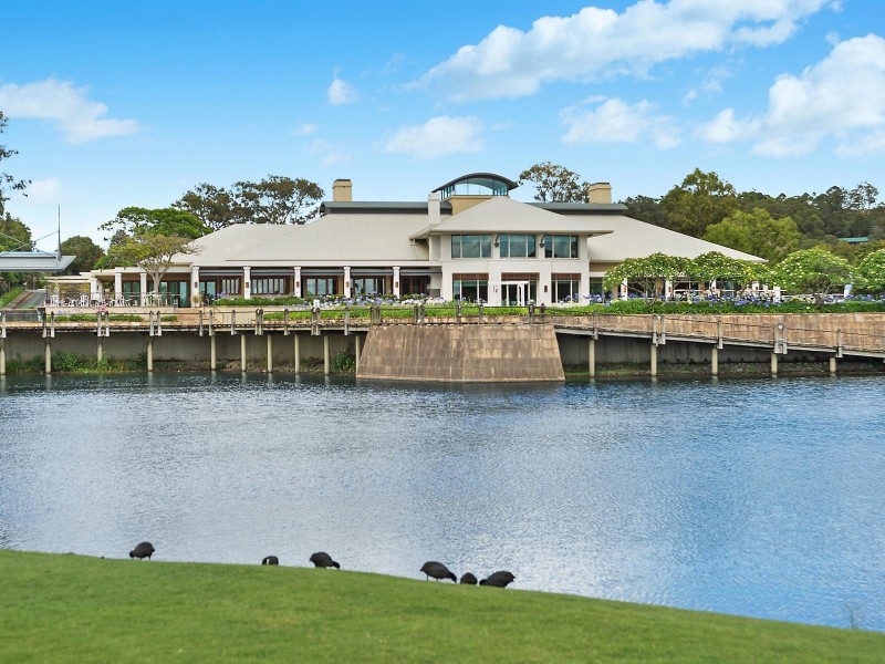 739 Peninsula Drive, Robina QLD 4226