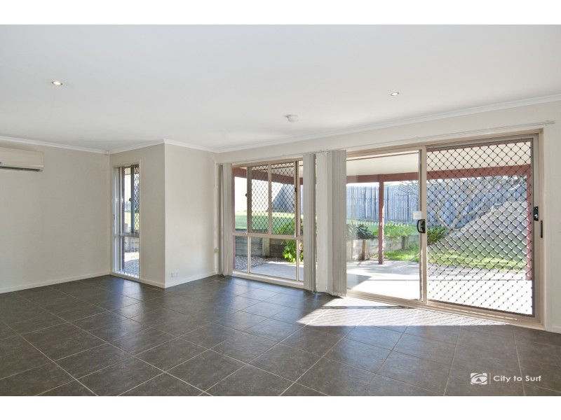 25 Loane Drive, Edens Landing QLD 4207